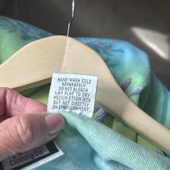 Take Two Clothing Co. Dragonfly Novelty print Top Womens XL 100% Cotton Shirt - Picture 9 of 9